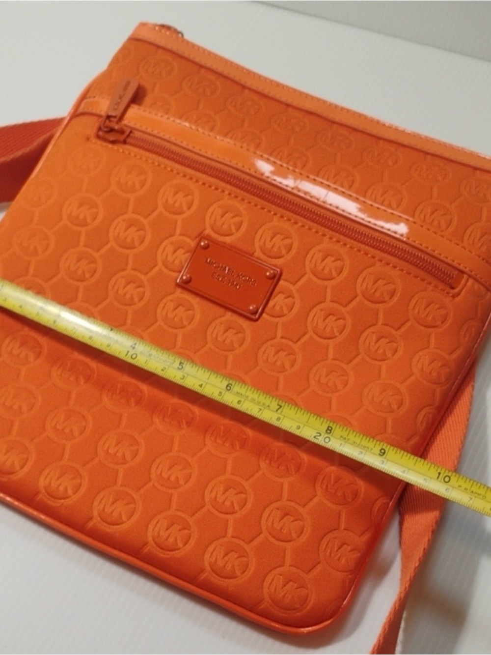 Michael Kors Neoprene Tangerine 🍊 Logo Crossbody Bag EUC $228 - Picture 11 of 11